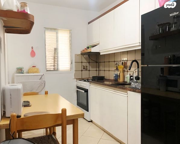 דירה, שדרות הנרייטה סולד 25, קרית ים