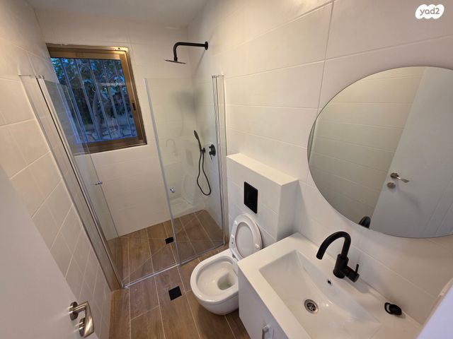 דירה, שדרות העצמאות 57, רוטשילד עצמאות, בת ים