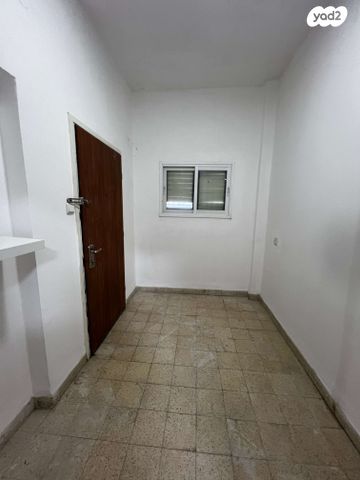 דירה, שדרות מוריה 38, מרכז הכרמל, חיפה