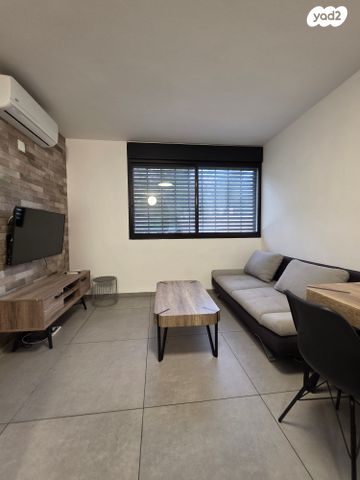 מרכז העיר, סביניה, הוותיקה