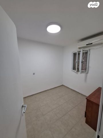 דירה, לוחמי הגטאות 51, דרום, צפת