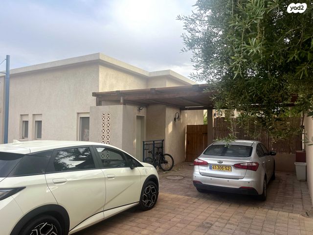 בית פרטי/ קוטג', באר אורה