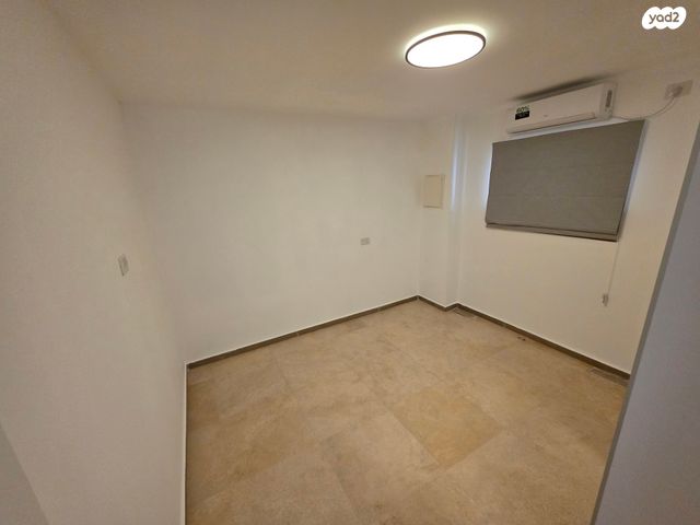 דירה, שדרות העצמאות 57, רוטשילד עצמאות, בת ים