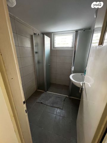 דירה, שדרות מוריה 38, מרכז הכרמל, חיפה