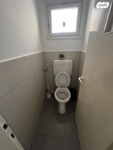 דירה, שדרות מוריה 38, מרכז הכרמל, חיפה