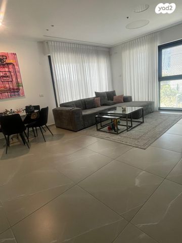 ניסים אלוני 2