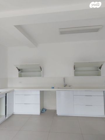 בית פרטי/ קוטג', שאר העיר, הוד השרון