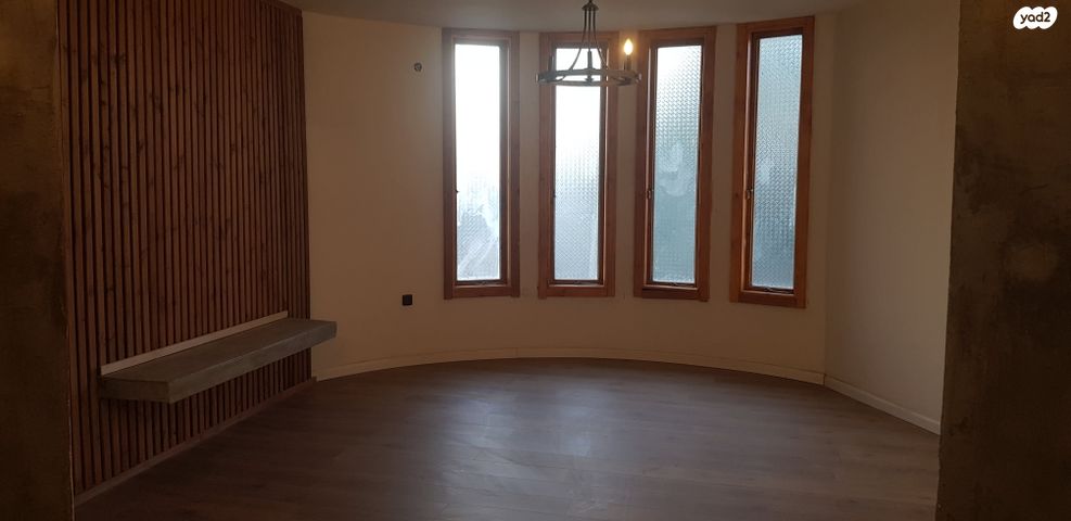 בית פרטי/ קוטג', אפרים לוזון, נווה אלון, לוד