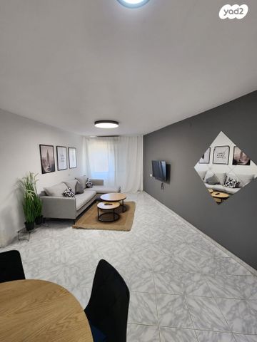 דירת גן, אבן עזרא 87, שכונה ד', באר שבע