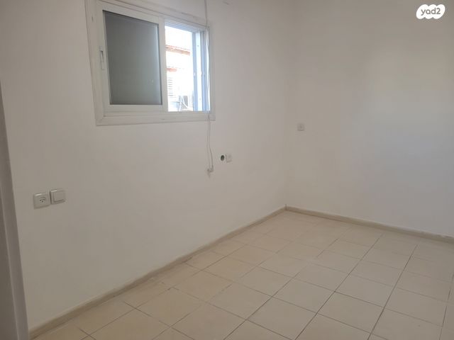 דירה, דובדבן הכפר, כפר סבא