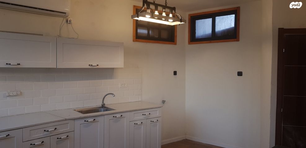 בית פרטי/ קוטג', אפרים לוזון, נווה אלון, לוד