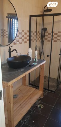 בית פרטי/ קוטג', אפרים לוזון, נווה אלון, לוד