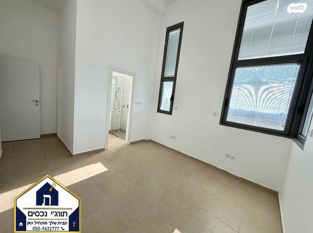 גג/ פנטהאוז, דרך זאב ז'בוטינסקי 57, שכונת גפן, רמת גן