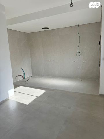 גג/ פנטהאוז, מרווה, סיגליות, באר שבע