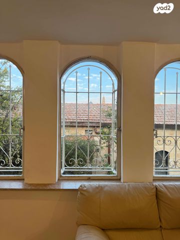 דירת גן, טורא, ימין משה, ירושלים