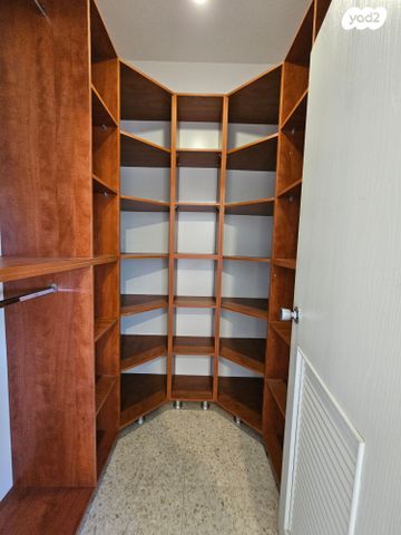 דירה, קרית מוצקין