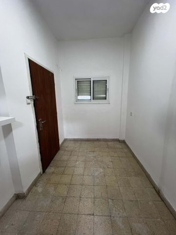 דירה, שדרות מוריה 38, מרכז הכרמל, חיפה