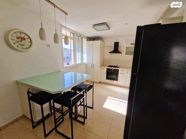 דירה, זלמן שז"ר 32, נווה עופר, תל כביר, תל אביב יפו