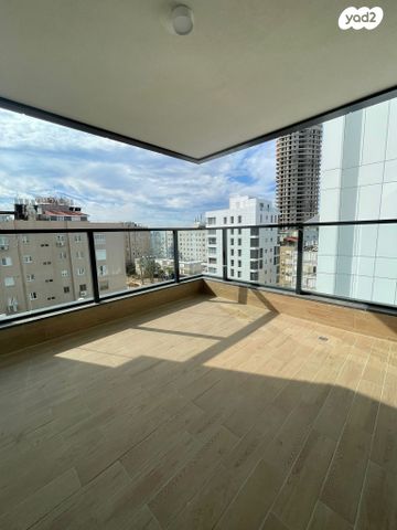 דירה, אוסישקין 39, מרכז העיר דרום, נתניה