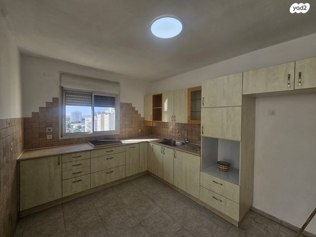 גג/ פנטהאוז, הקוקיה 31, נווה הדרים, ראשון לציון