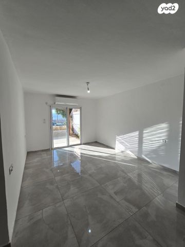 דירת גן, הנחלים, מעלה אדומים