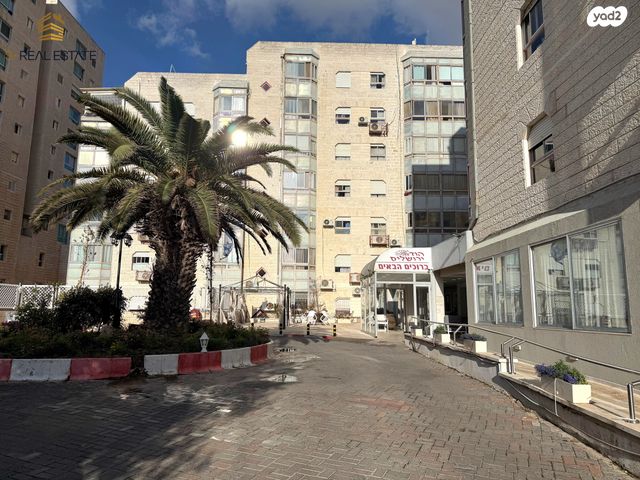 דיור מוגן, גואטמלה, קרית היובל, ירושלים