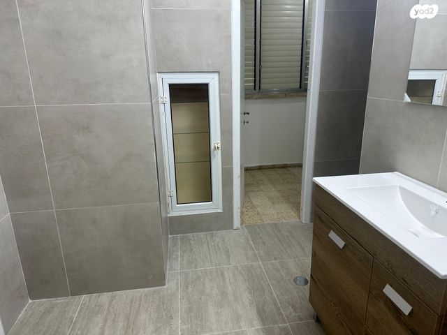 דירה, הרצל 105, שעריים, רחובות