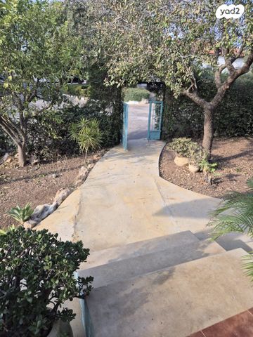 בית פרטי/ קוטג', דרך הגן, ריחן