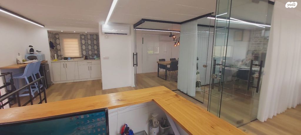 משרדים, חרושת, אזור תעשייה קורן, מעלות תרשיחא