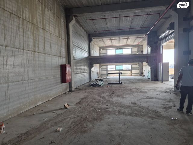 אולמות, פתח תקווה