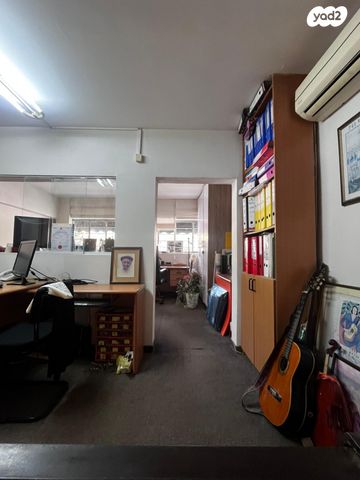 חנויות/ שטח מסחרי, הרב קוק, תל אביב יפו