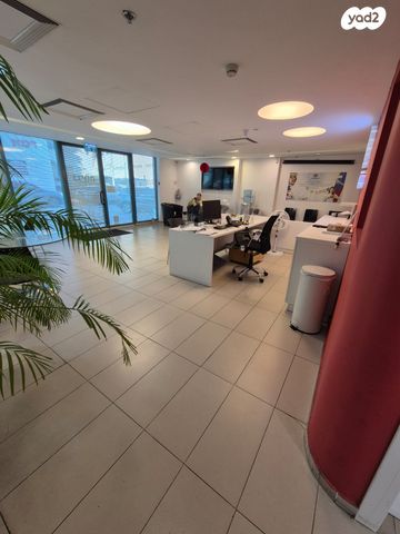 משרדים, המלאכה 13, אזור תעשיה צפון, לוד