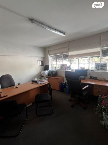 חנויות/ שטח מסחרי, הרב קוק, תל אביב יפו