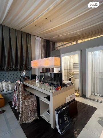 חנויות/ שטח מסחרי, הרב קוק, תל אביב יפו