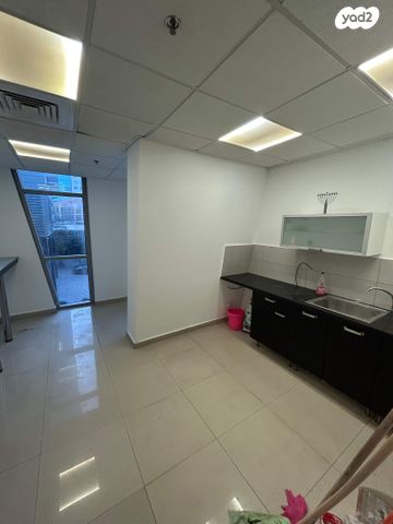 משרדים, אזור תעשיה, הרצליה