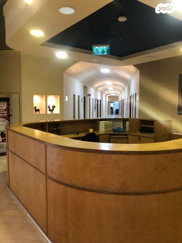 מבני תעשיה, אלון, אזור תעשייה אלון התבור, אזור תעשייה אלון התבור