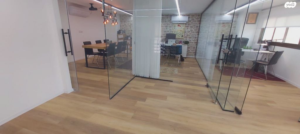 משרדים, חרושת, אזור תעשייה קורן, מעלות תרשיחא