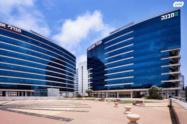 חנויות/ שטח מסחרי, הרצליה