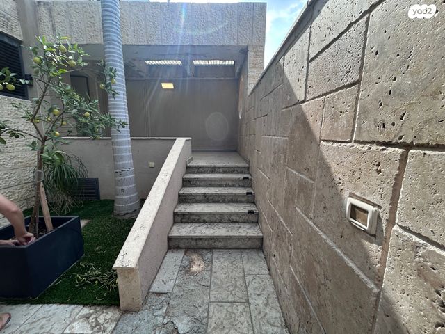 קליניקות, כפר סבא