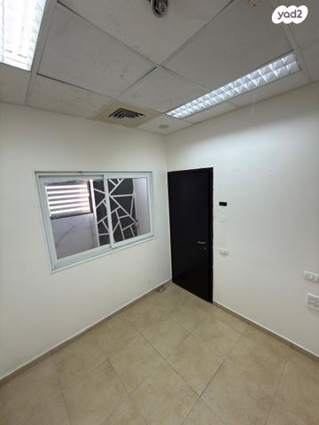 בניין משרדים, ברשבסקי, מב"ת צפון, אזור תעשיה ישן, ראשון לציון