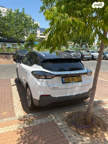 ג׳ילי Geometry C