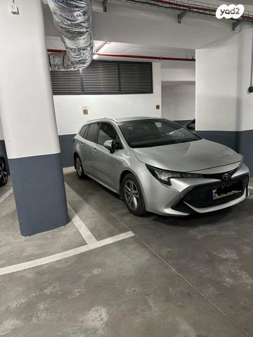 טויוטה קורולה