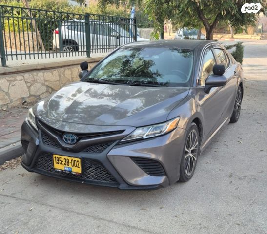 מודעת רכב טויוטה קאמרי