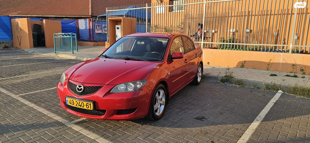 מאזדה 3