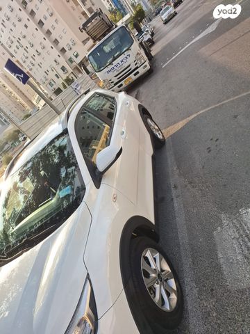 מודעת רכב קיה סטוניק