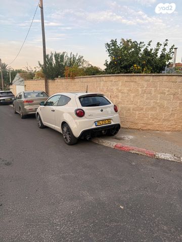 אלפא רומיאו מיטו