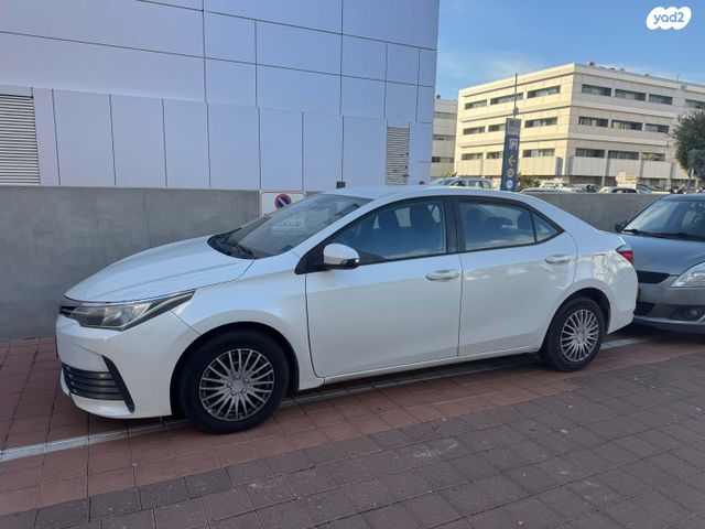 טויוטה קורולה