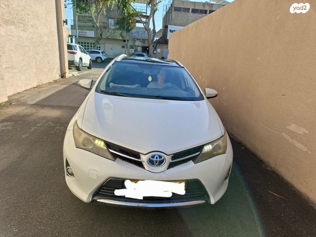 מודעת רכב טויוטה אוריס