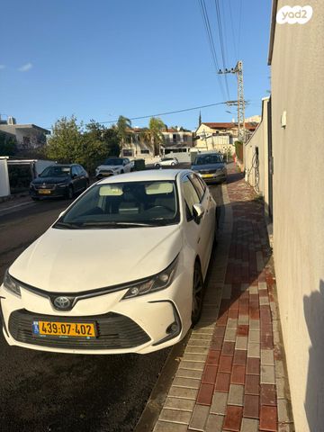 טויוטה קורולה