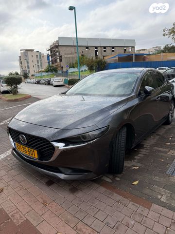 מאזדה 3